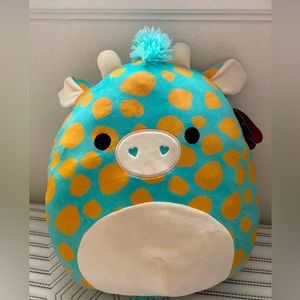 Parson the giraffe squishmallow